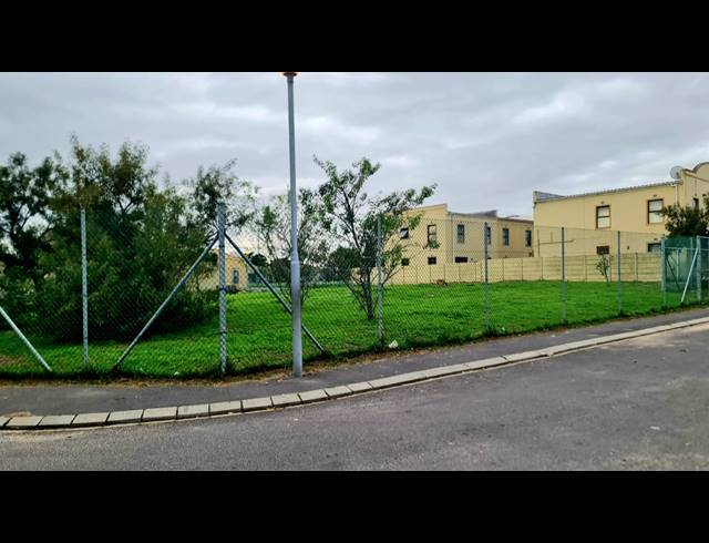 3 BEDROOM DUPLEX FOR SALE IN BARDALE VILLAGE